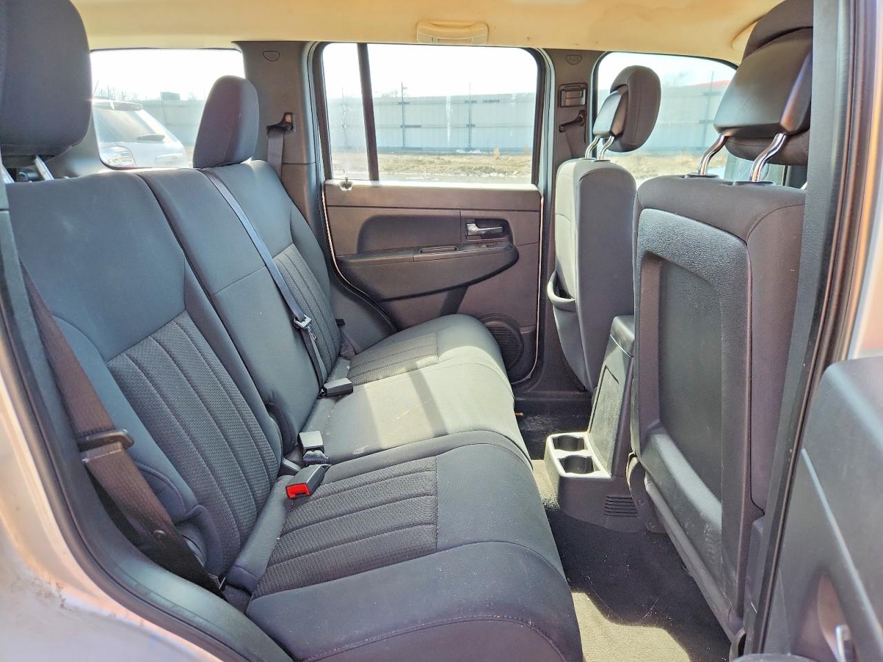 2012 Jeep Liberty Silver vin: 1C4PJMAK4CW199459