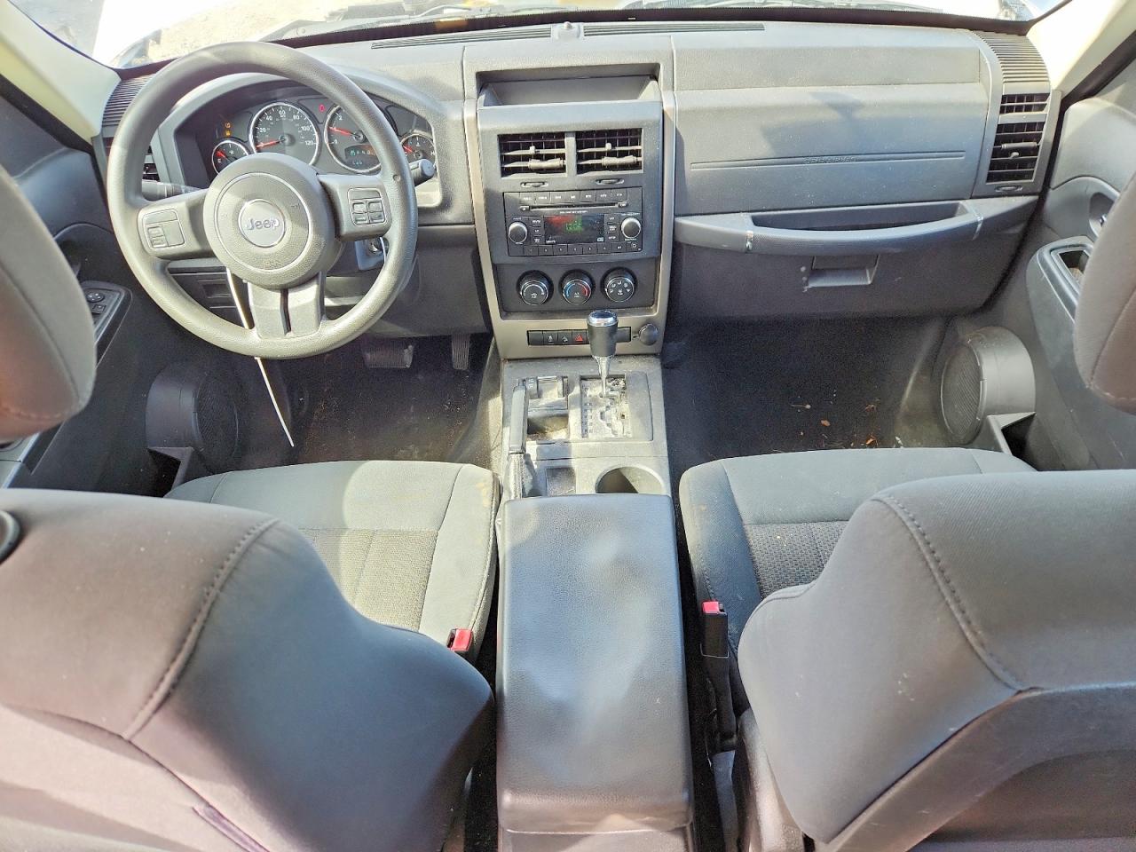 2012 Jeep Liberty Silver vin: 1C4PJMAK4CW199459