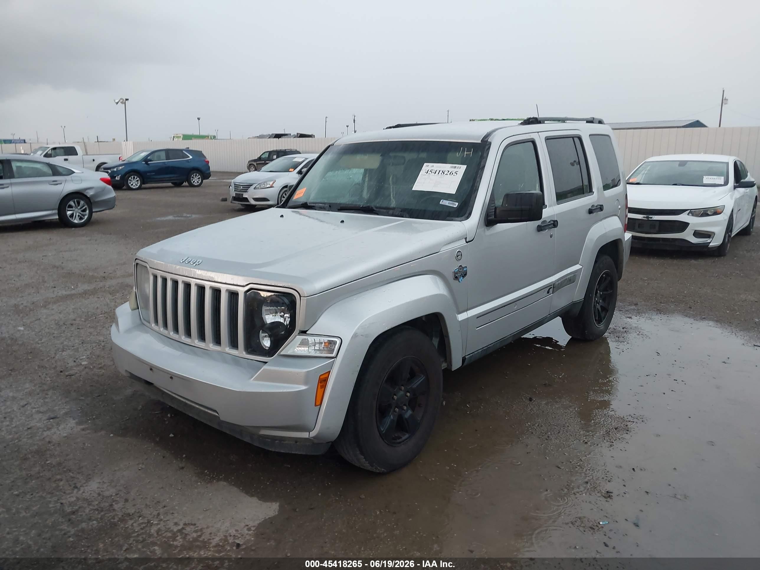2012 Jeep Liberty Sport Silver vin: 1C4PJMAK5CW123961