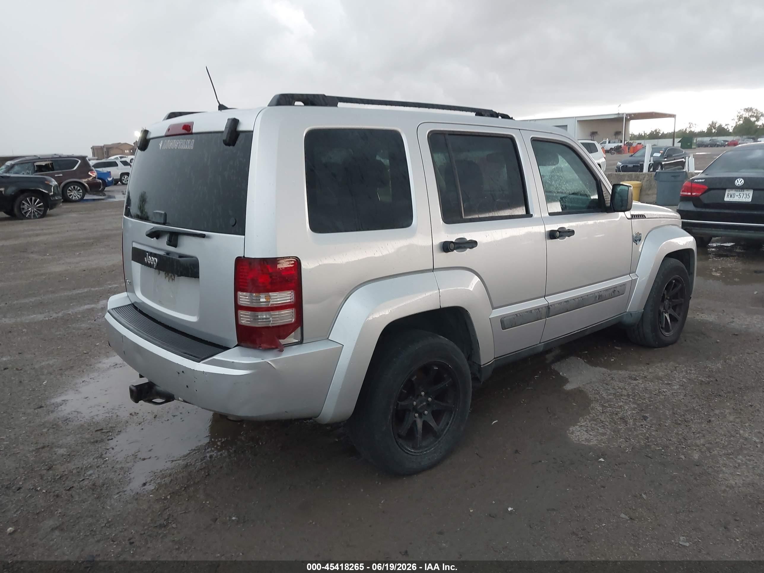 2012 Jeep Liberty Sport Silver vin: 1C4PJMAK5CW123961