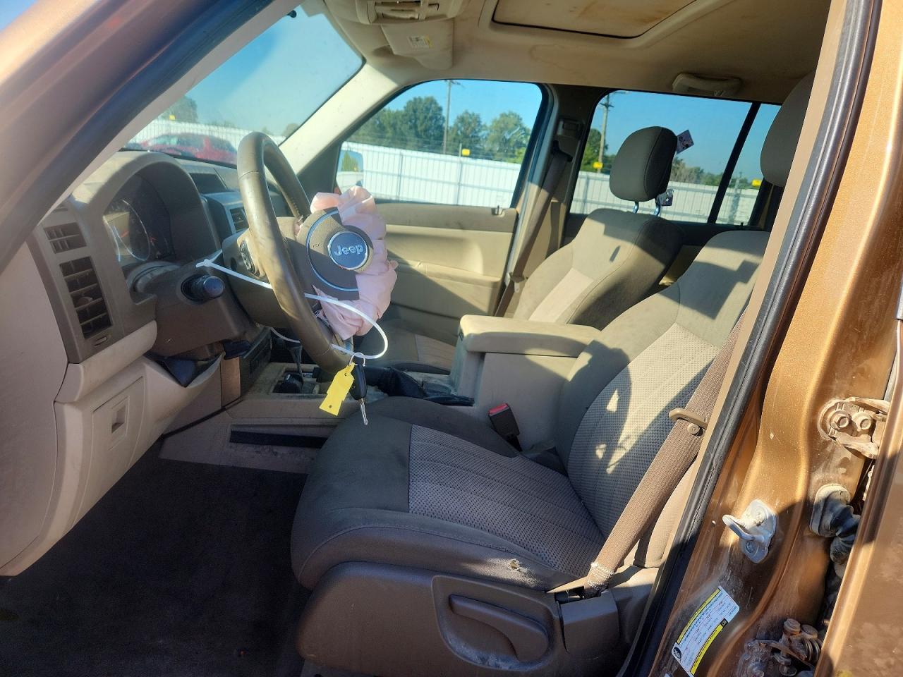 2012 Jeep Liberty Tan vin: 1C4PJMAK5CW134930