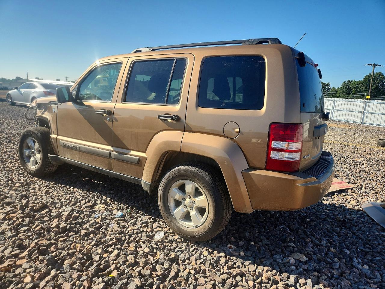 2012 Jeep Liberty Tan vin: 1C4PJMAK5CW134930