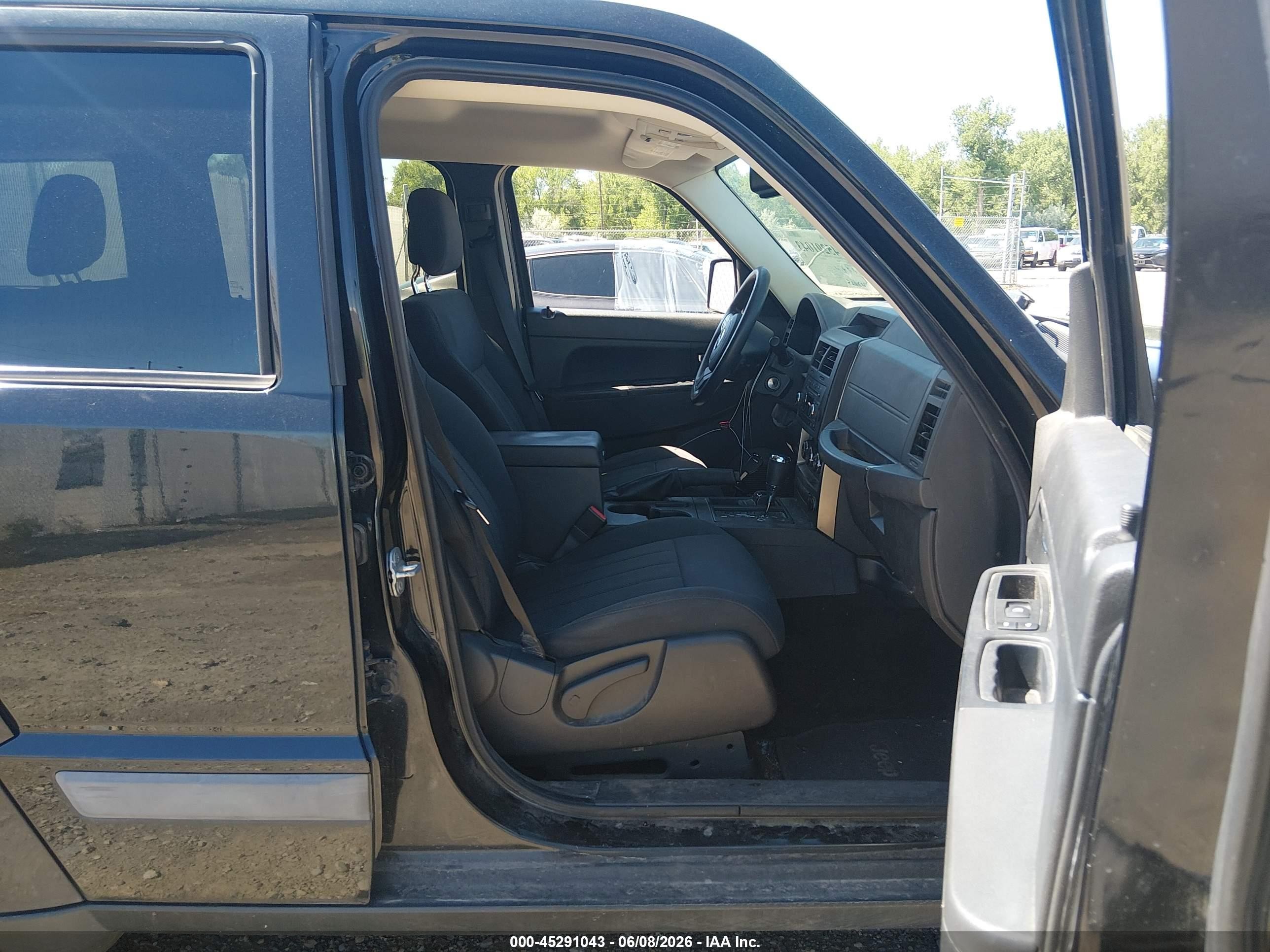 2012 Jeep Liberty Sport Черный vin: 1C4PJMAK5CW145426