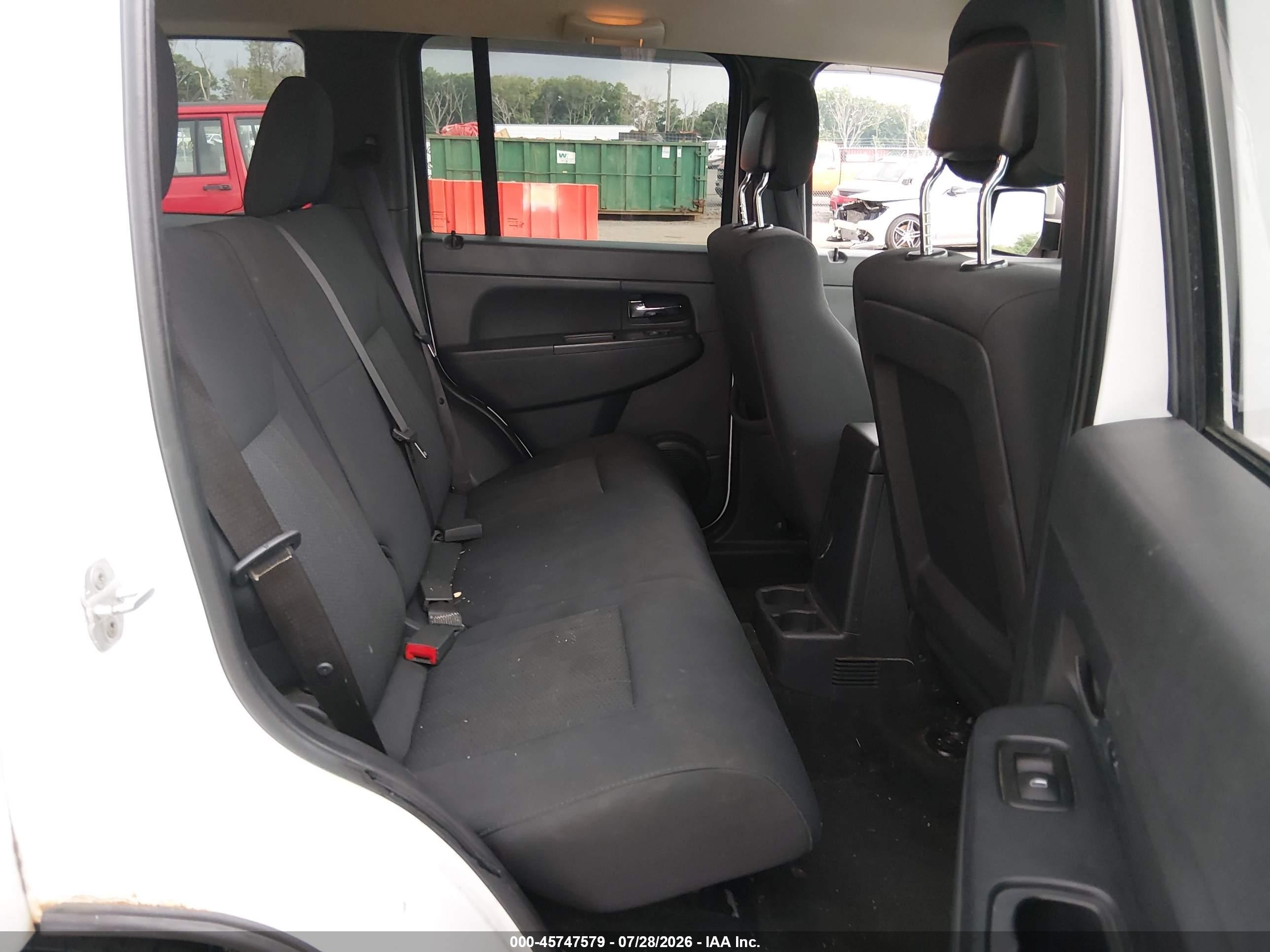 2012 Jeep Liberty Sport White vin: 1C4PJMAK6CW140249