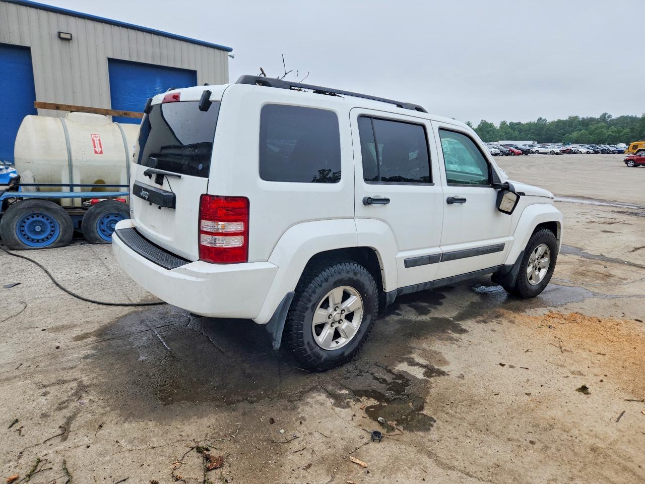 2012 Jeep Liberty Sport White vin: 1C4PJMAK6CW154300