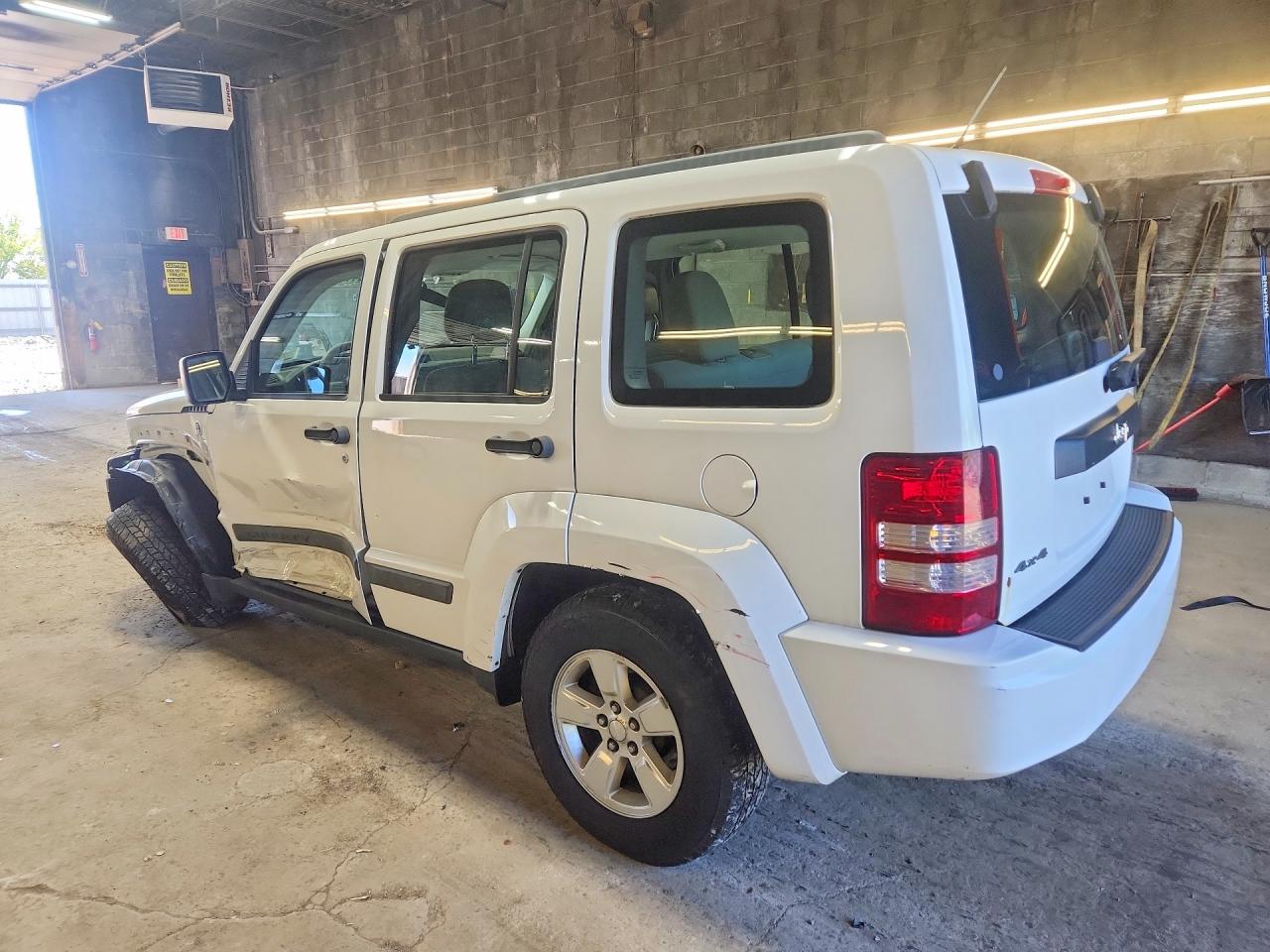 2012 Jeep Liberty Sport White vin: 1C4PJMAK6CW154829