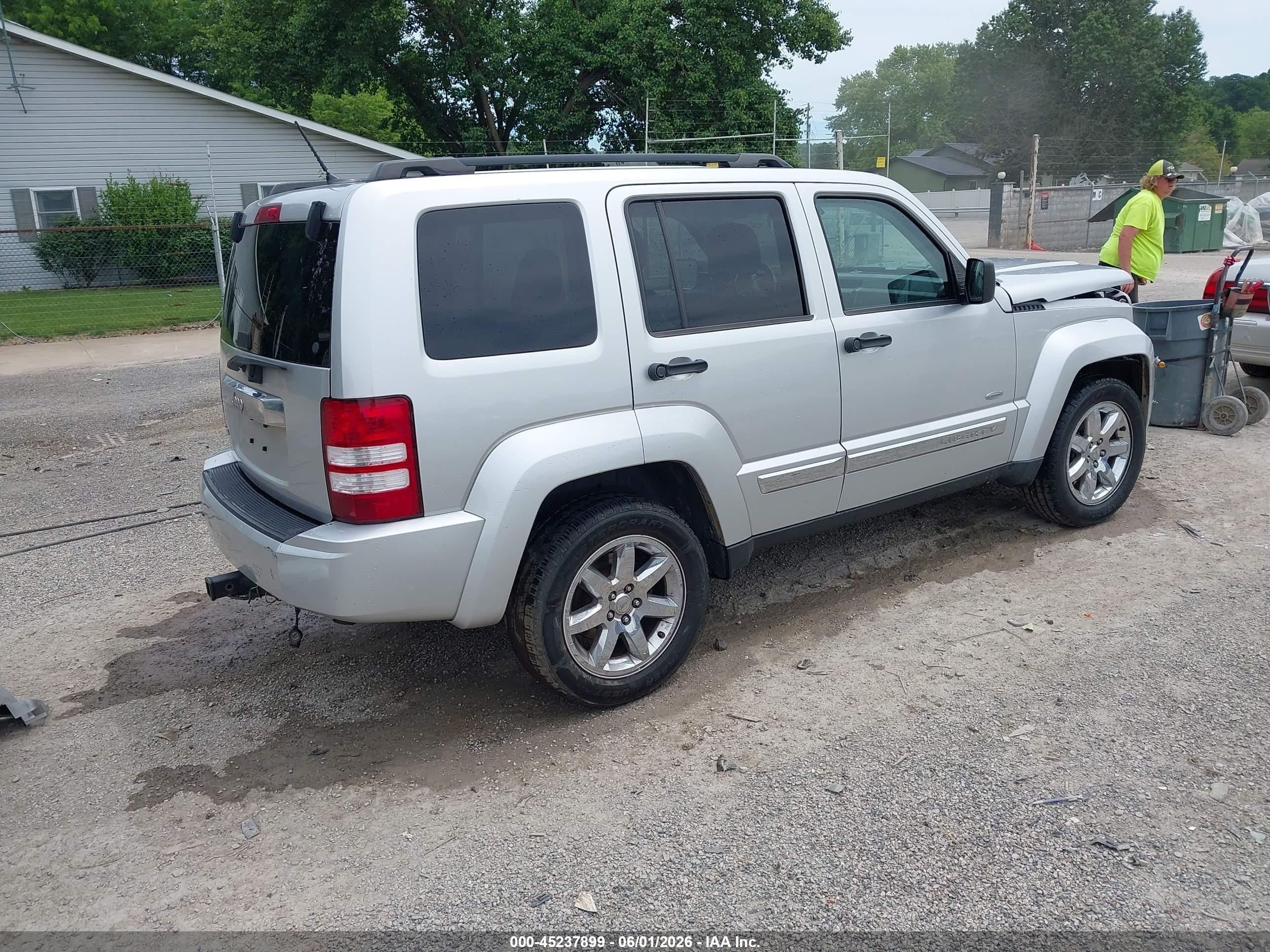 2012 Jeep Liberty Sport Silver vin: 1C4PJMAK6CW162896