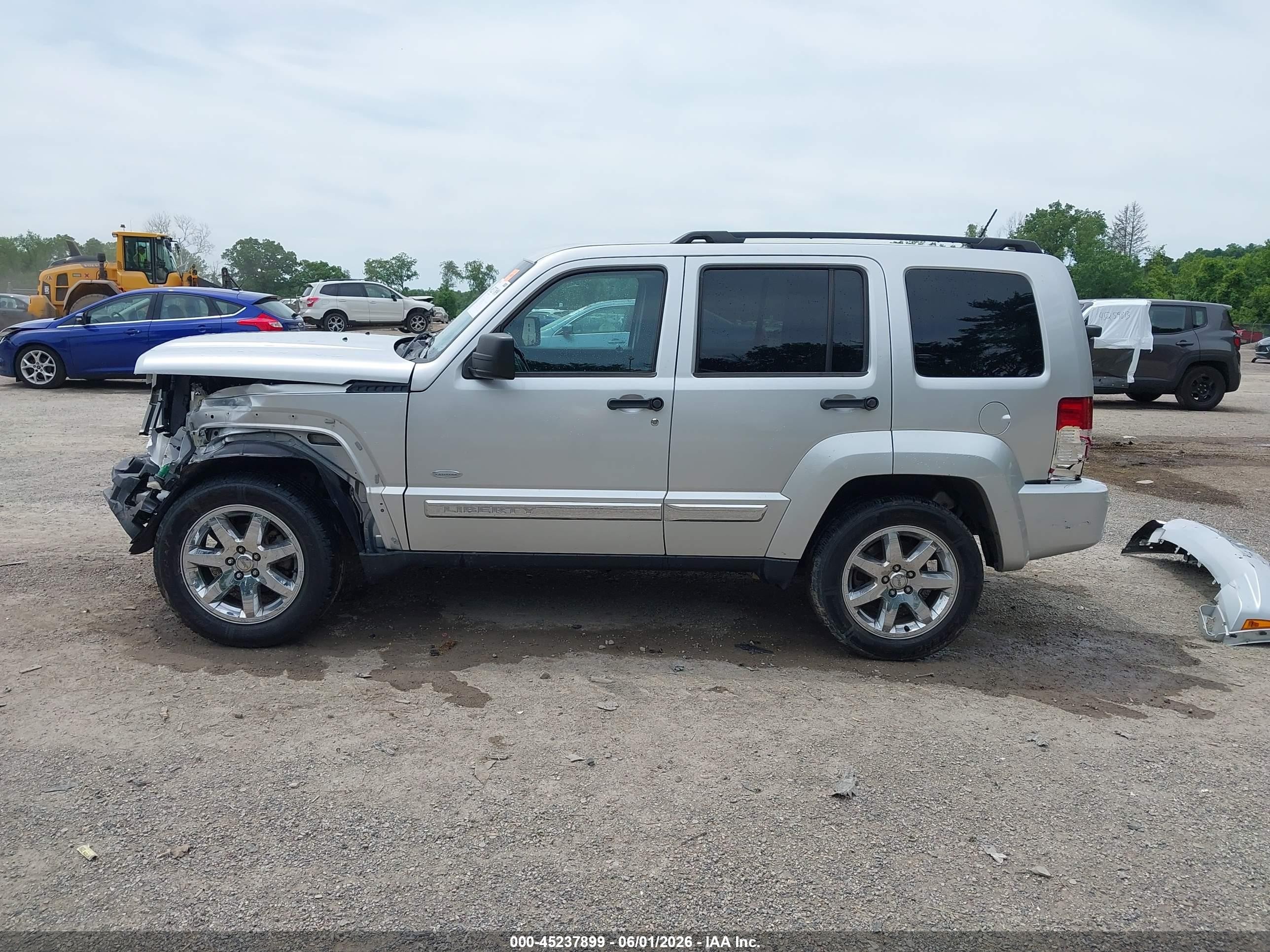 2012 Jeep Liberty Sport Silver vin: 1C4PJMAK6CW162896
