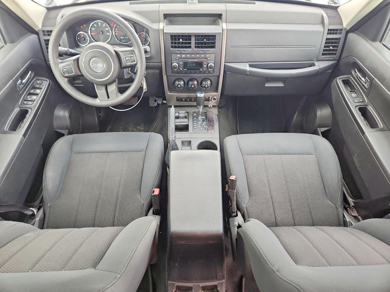 2012 Jeep Liberty Sport White vin: 1C4PJMAK6CW208825