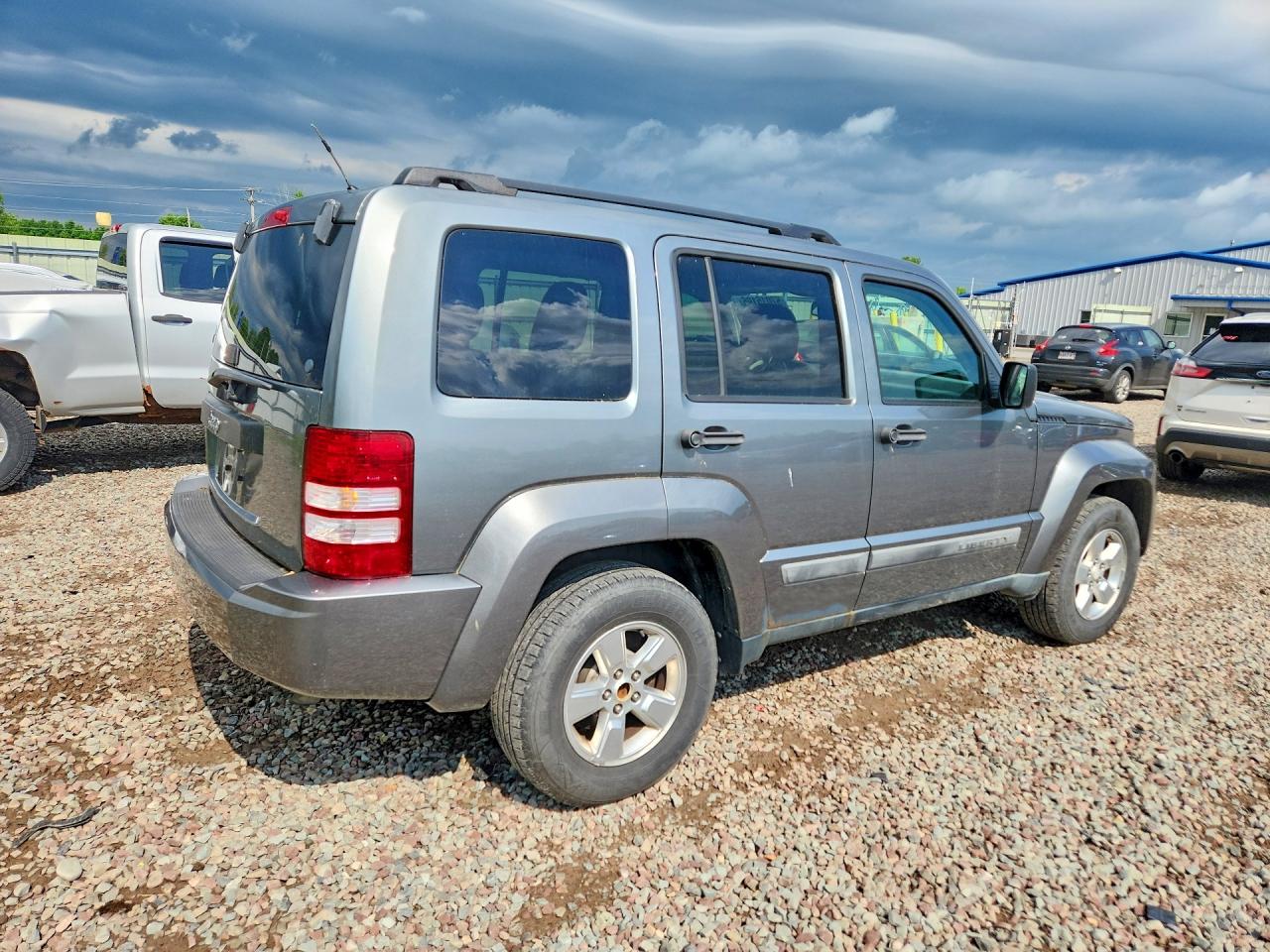2012 Jeep Liberty Sport Серый vin: 1C4PJMAK7CW108815