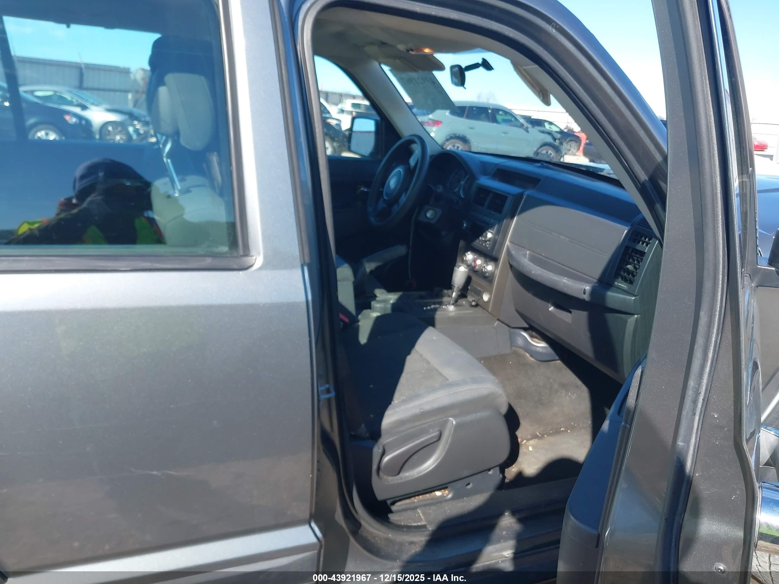 2012 Jeep Liberty Sport Gray vin: 1C4PJMAK7CW110323