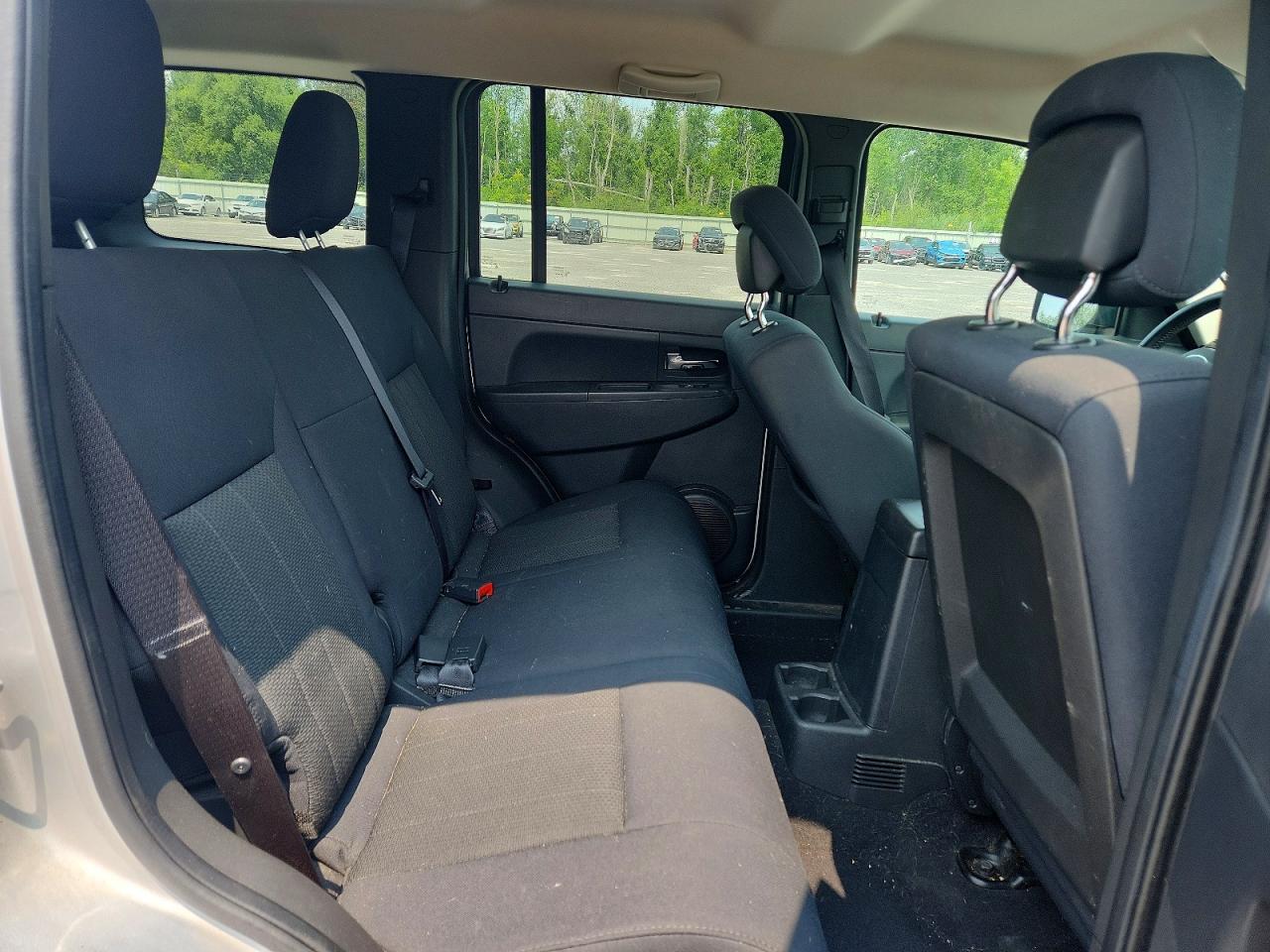 2012 Jeep Liberty Sport Серебряный vin: 1C4PJMAK7CW130832