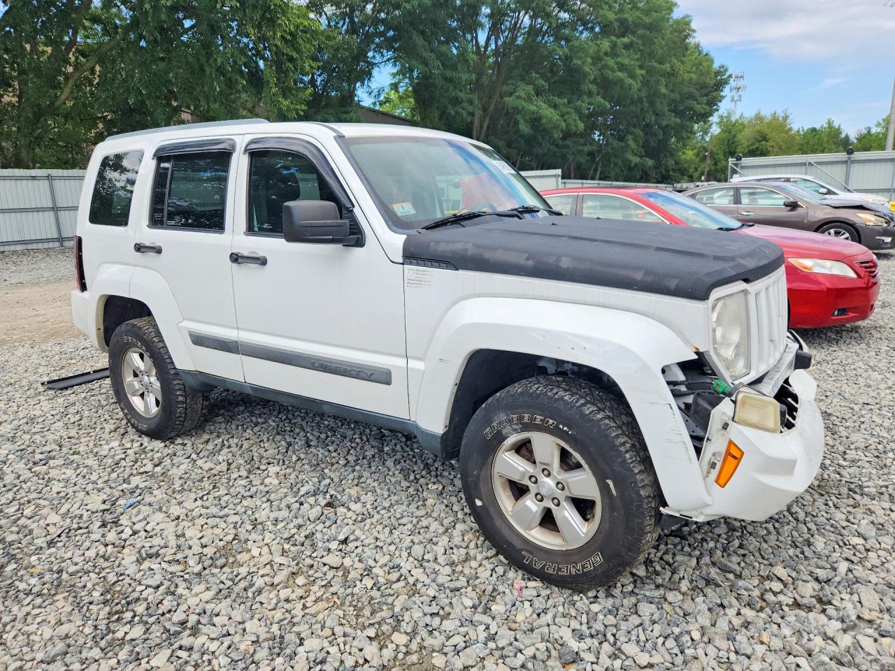 2012 Jeep Liberty Sport White vin: 1C4PJMAK8CW101372