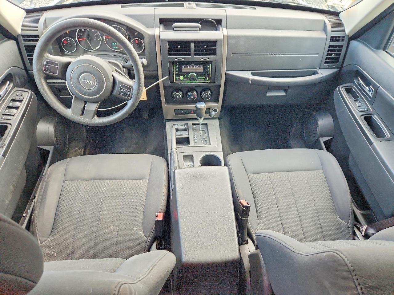 2012 Jeep Liberty Sport White vin: 1C4PJMAK8CW101372