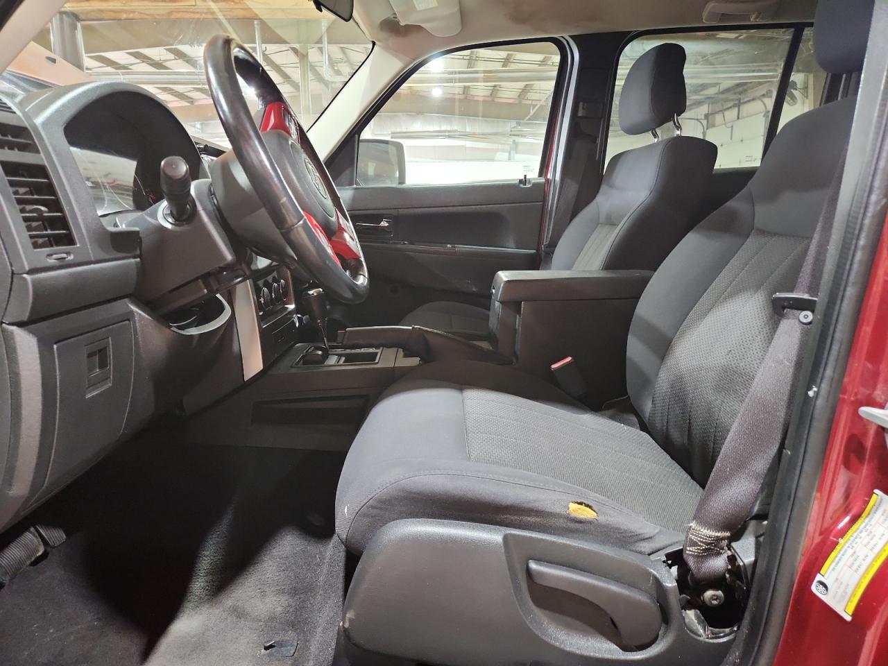 2012 Jeep Liberty Sport Бордовый vin: 1C4PJMAK9CW130878 Damage: Left Front Seat Cushion, Torn, 1 To 2 Inches