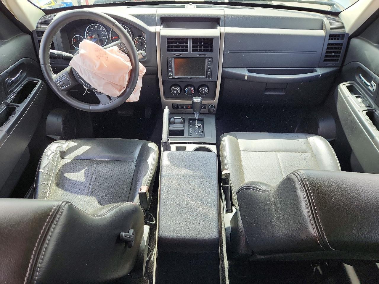 2012 Jeep Liberty Sport Silver vin: 1C4PJMAK9CW191809