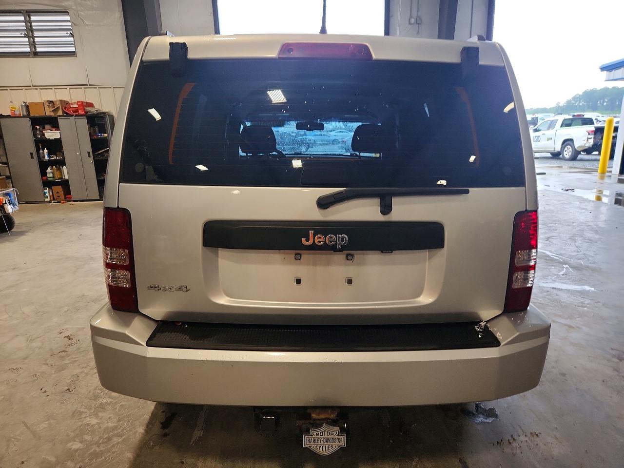 2012 Jeep Liberty Sport Silver vin: 1C4PJMAK9CW196914