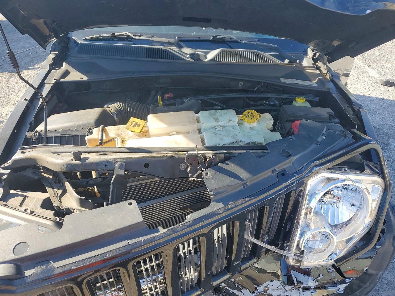 2012 Jeep Liberty Sport Черный vin: 1C4PJMAK9CW203036