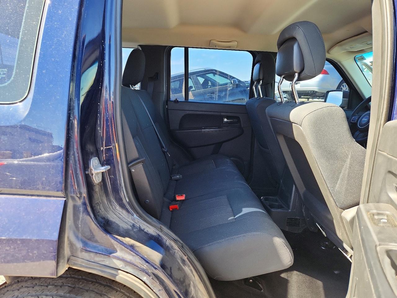 2012 Jeep Liberty Sport Blue vin: 1C4PJMAK9CW211038