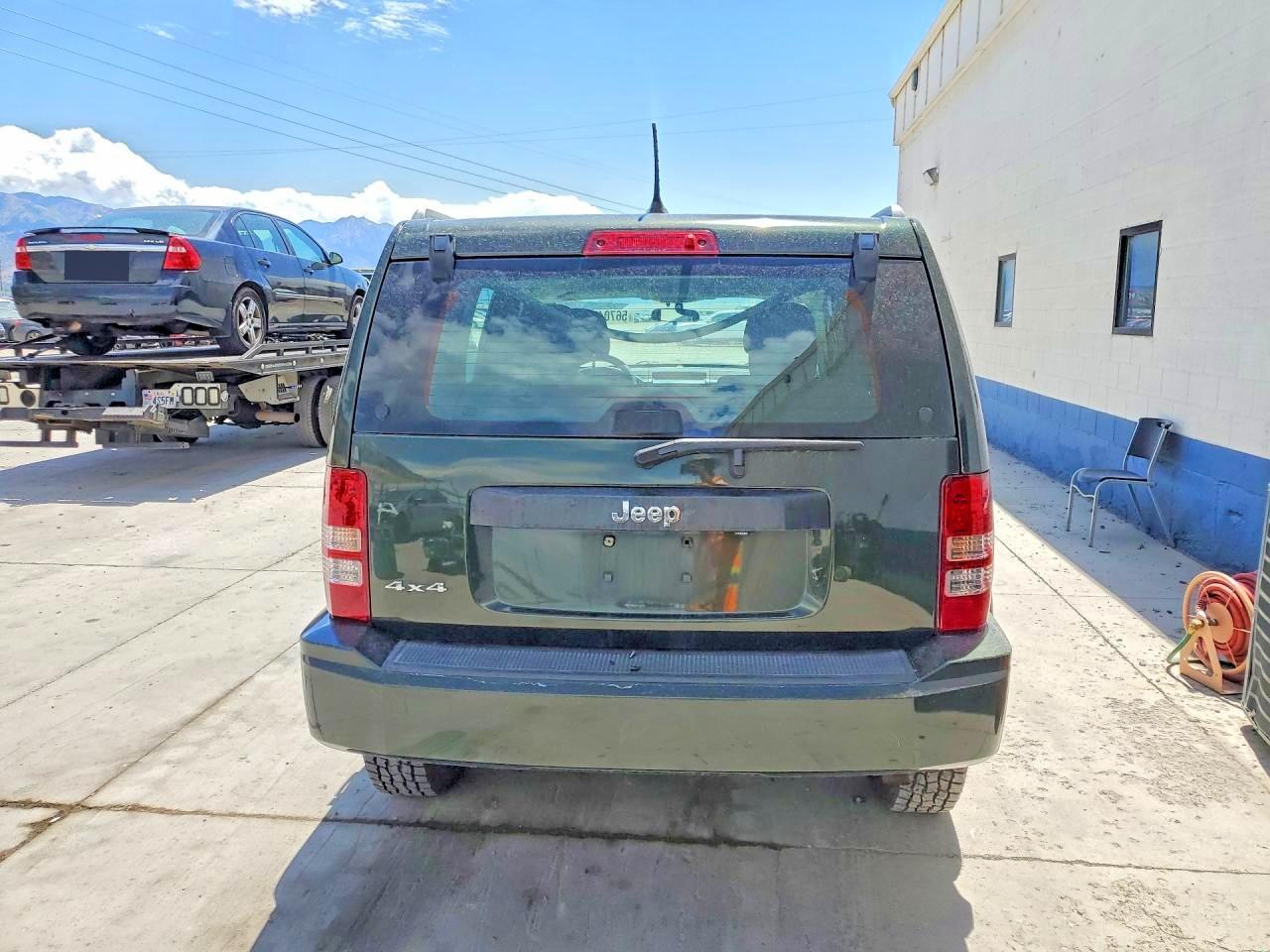 2012 Jeep Liberty Sport Green vin: 1C4PJMAKXCW102507