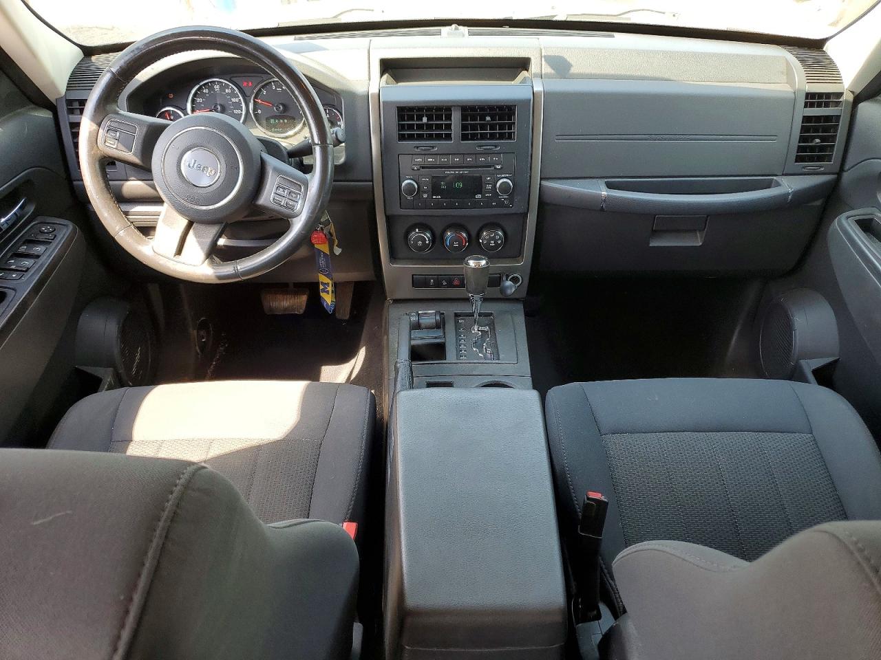 2012 Jeep Liberty Sport Красный vin: 1C4PJMAKXCW123051