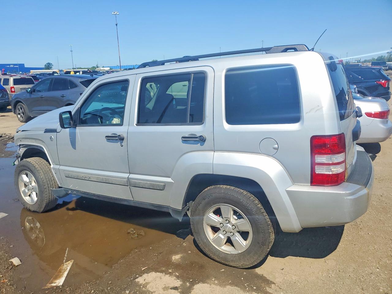 2012 Jeep Liberty Sport Silver vin: 1C4PJMAKXCW138567