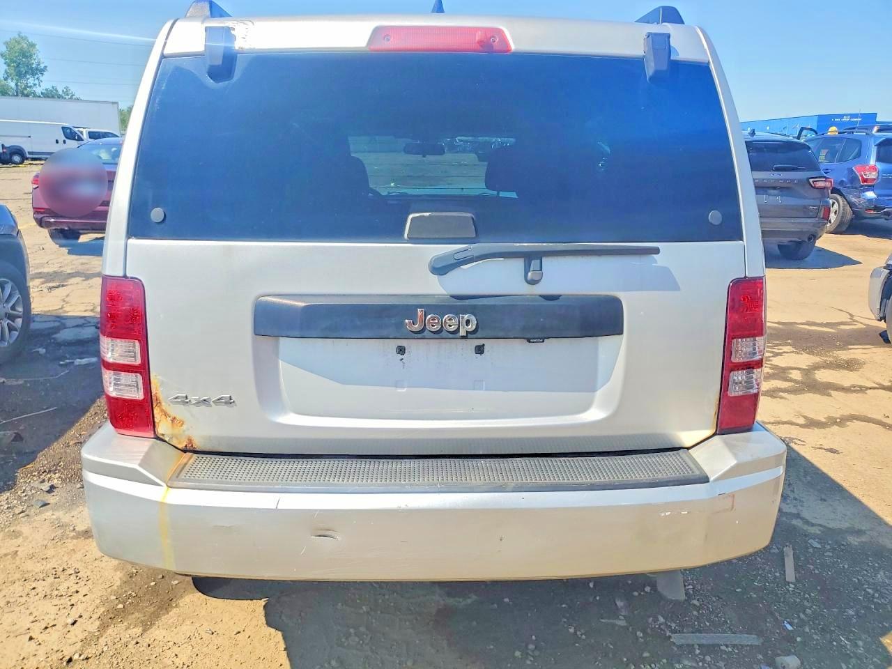 2012 Jeep Liberty Sport Silver vin: 1C4PJMAKXCW138567