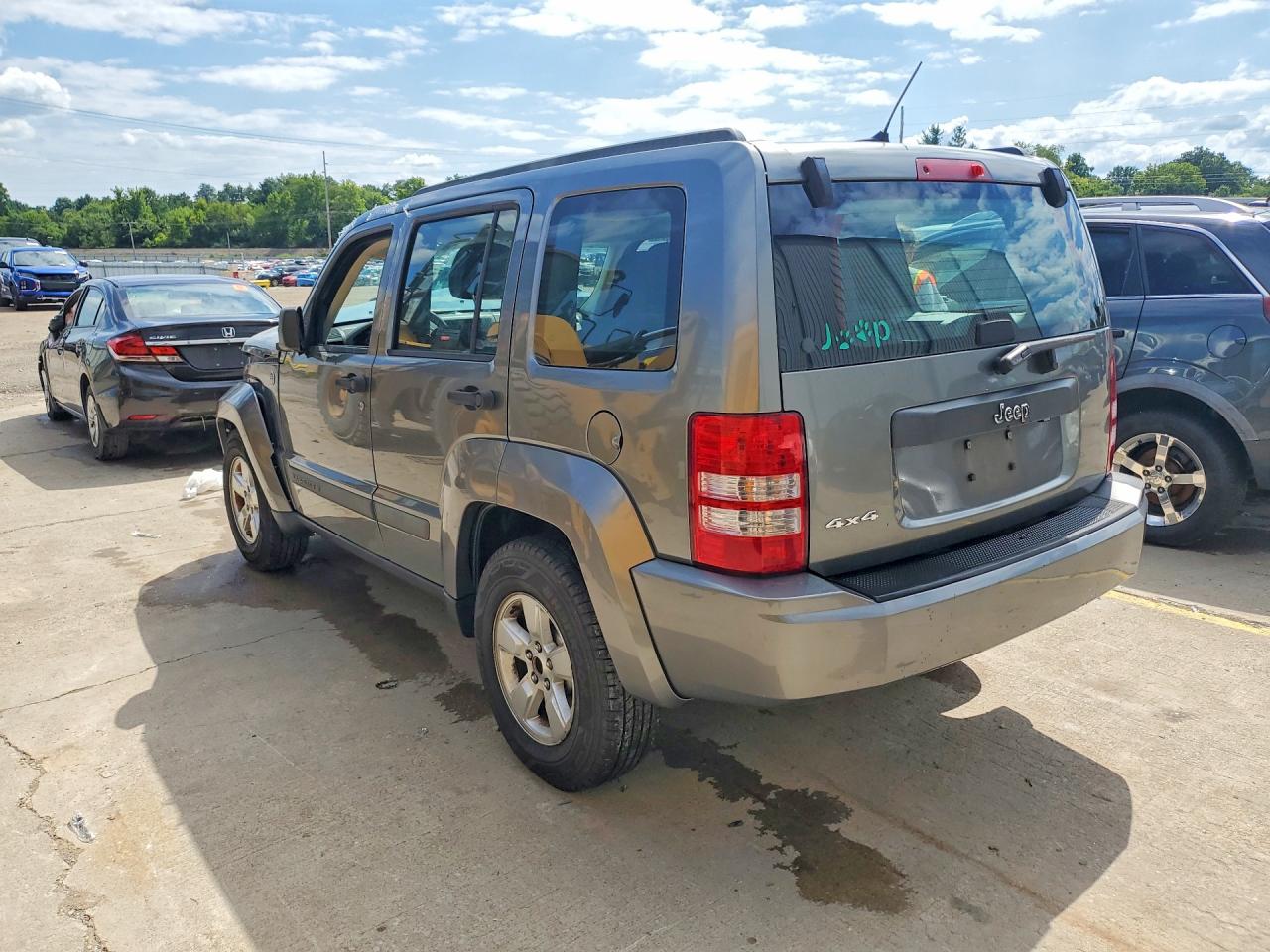 2012 Jeep Liberty Sport Silver vin: 1C4PJMAKXCW139556