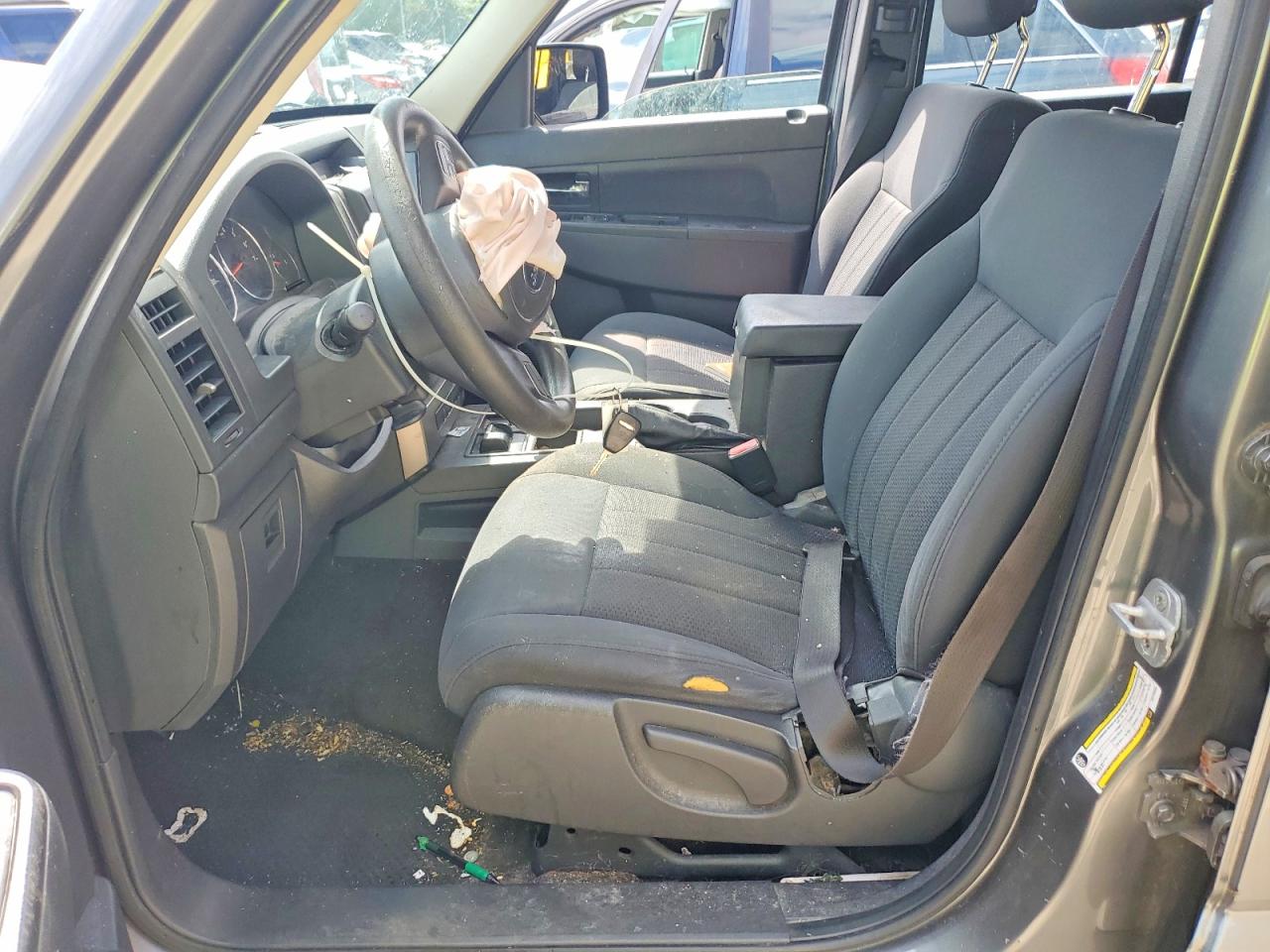 2012 Jeep Liberty Sport Silver vin: 1C4PJMAKXCW139556