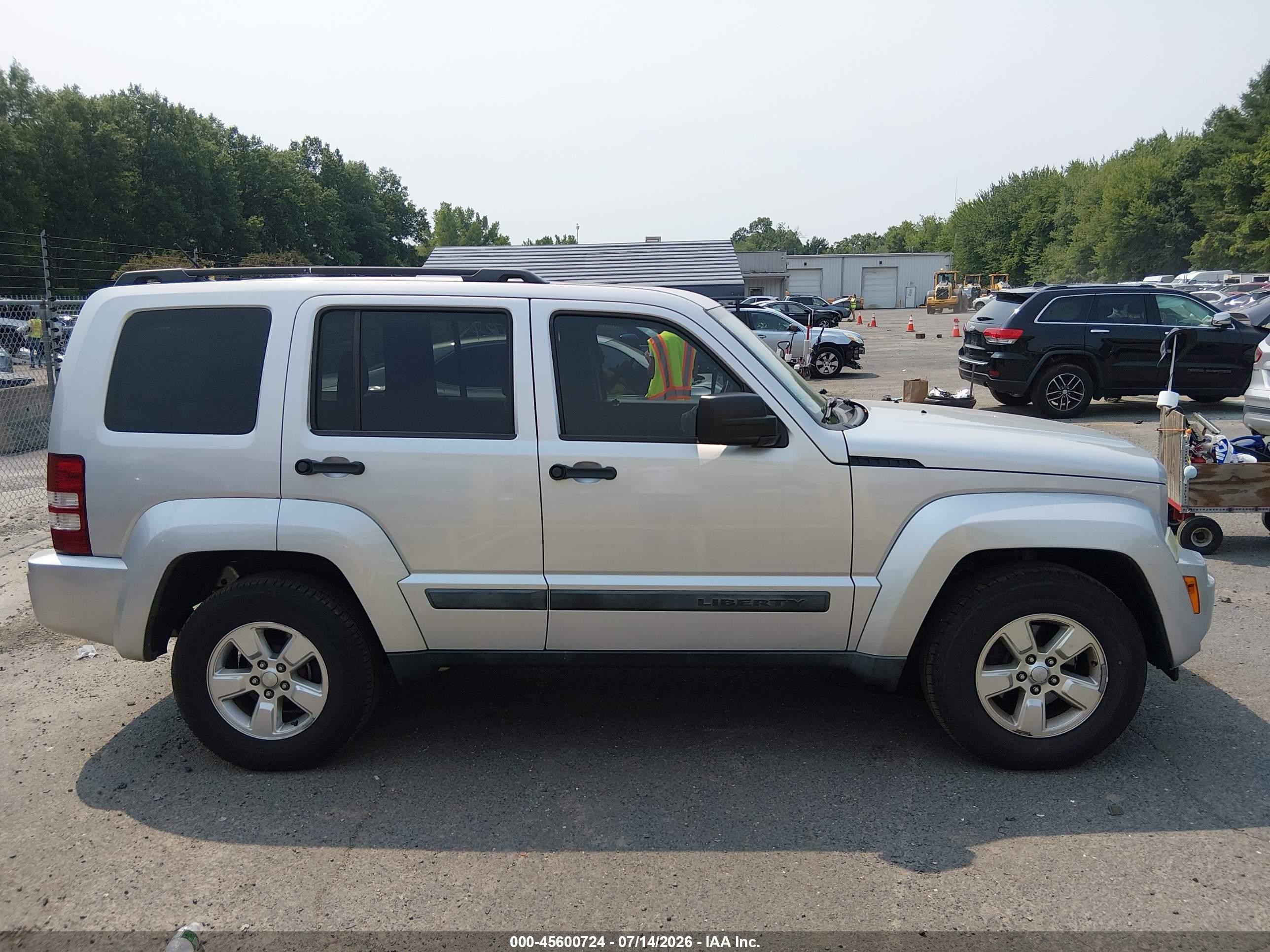 2012 Jeep Liberty Sport Silver vin: 1C4PJMAKXCW162299