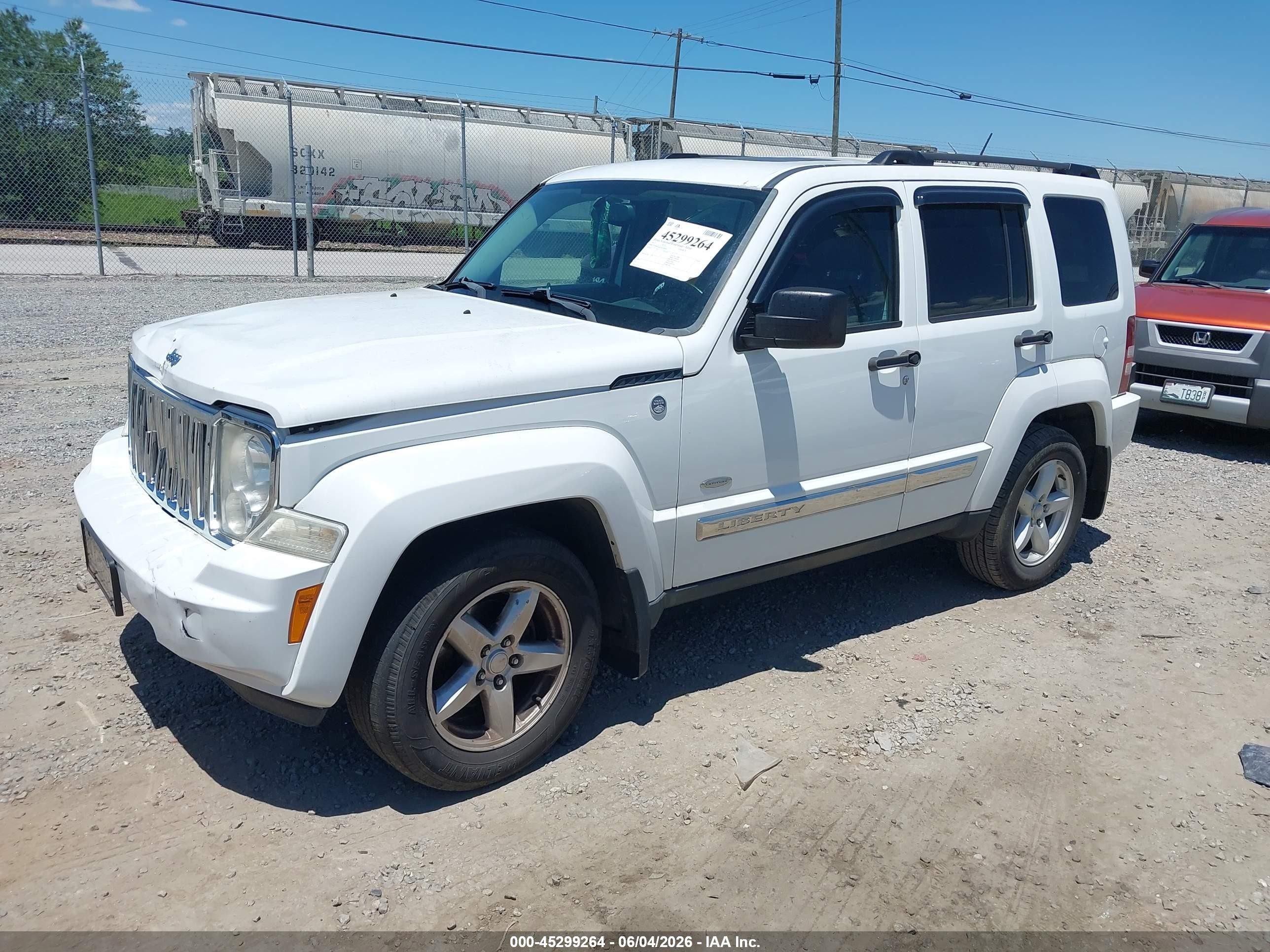 2012 Jeep Liberty Sport White vin: 1C4PJMAKXCW168409