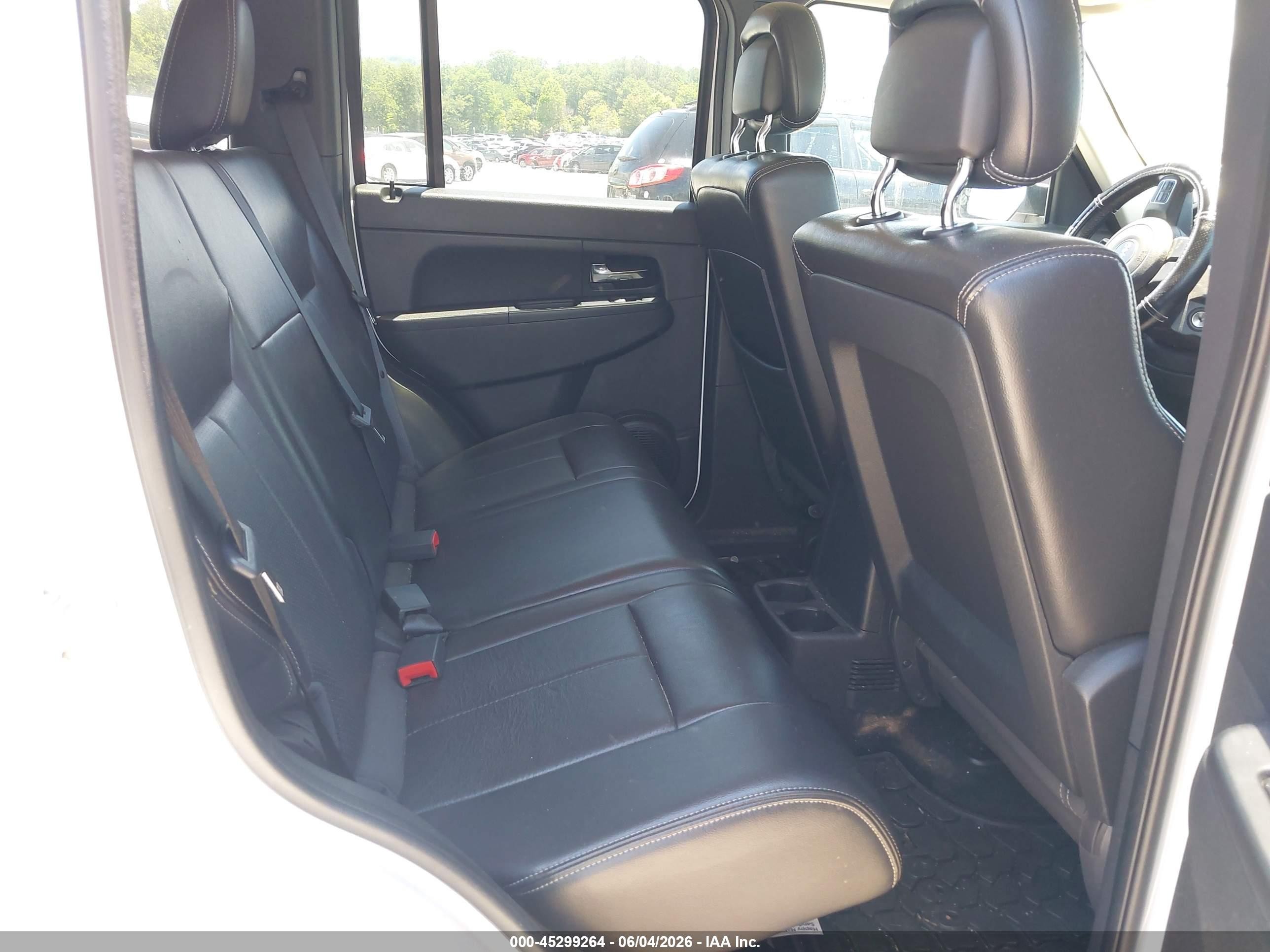 2012 Jeep Liberty Sport White vin: 1C4PJMAKXCW168409