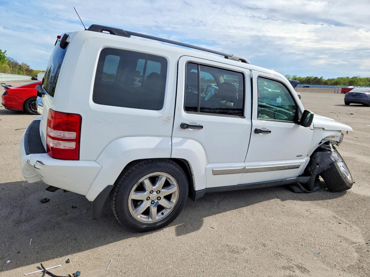 2012 Jeep Liberty Sport White vin: 1C4PJMAKXCW181483