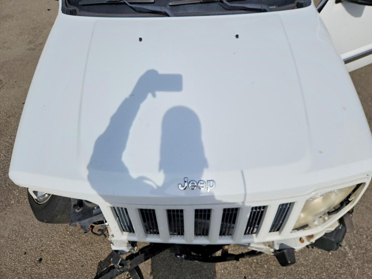 2012 Jeep Liberty Sport White vin: 1C4PJMAKXCW181483