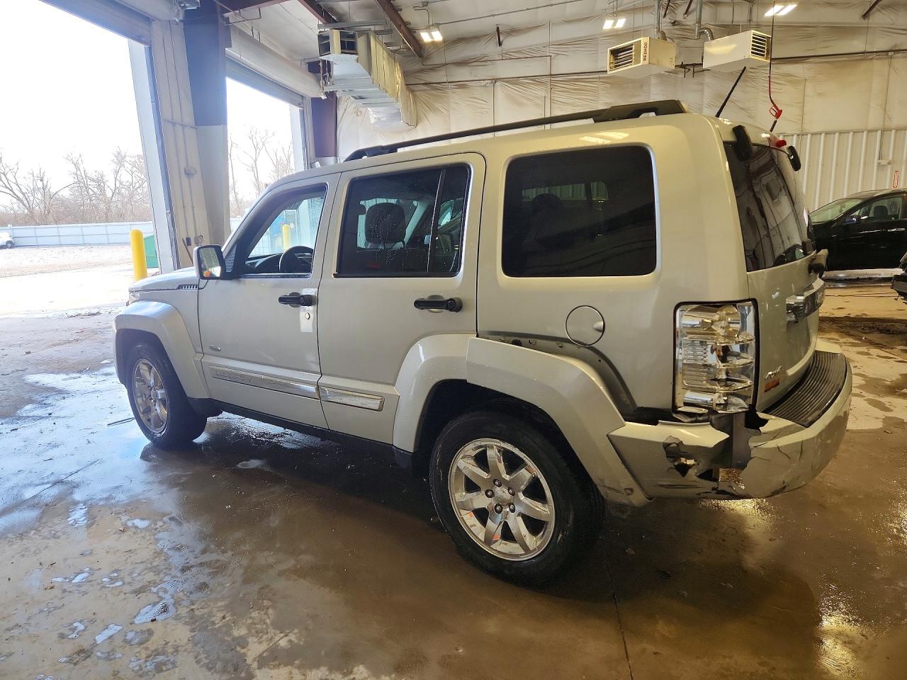 2012 Jeep Liberty Sport Silver vin: 1C4PJMAKXCW202932