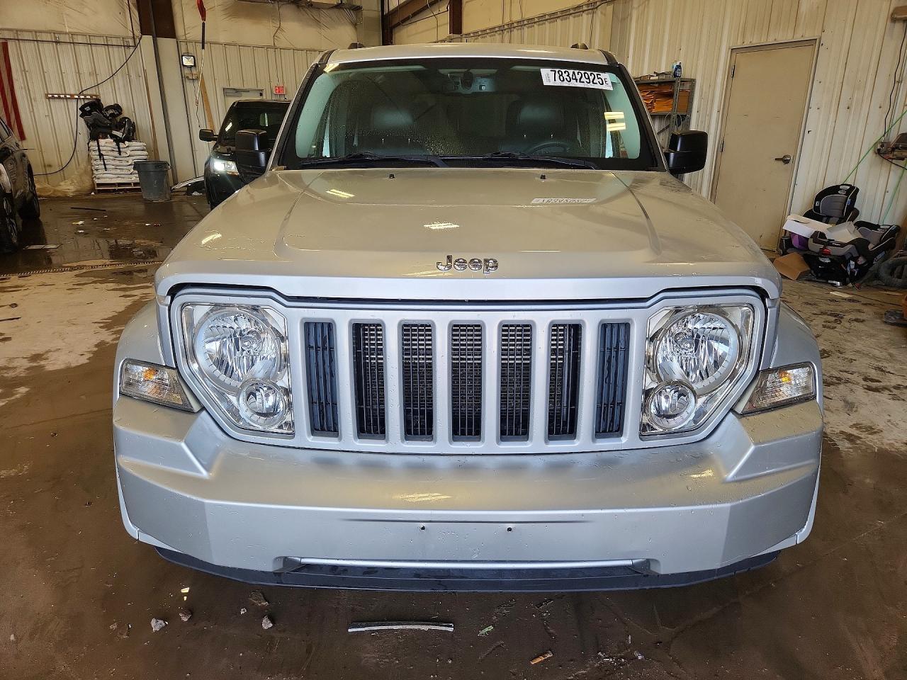 2012 Jeep Liberty Sport Silver vin: 1C4PJMAKXCW202932