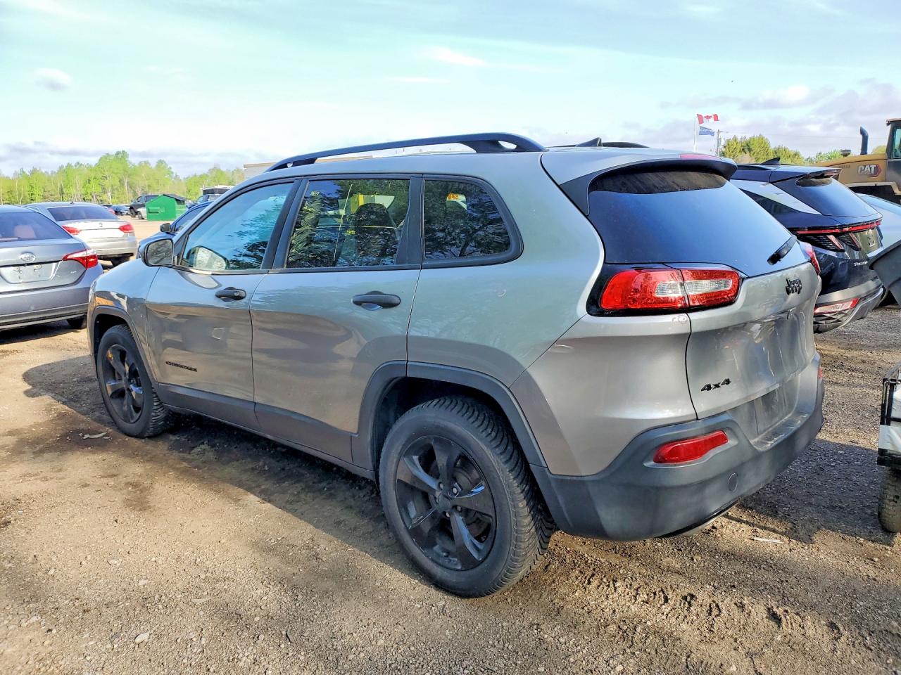 2016 Jeep Cherokee Sport Silver vin: 1C4PJMAS4GW363993