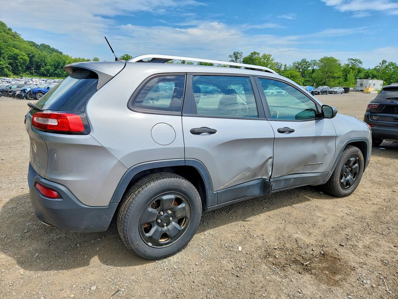 2014 Jeep Cherokee Sport Silver vin: 1C4PJMAS6EW150301