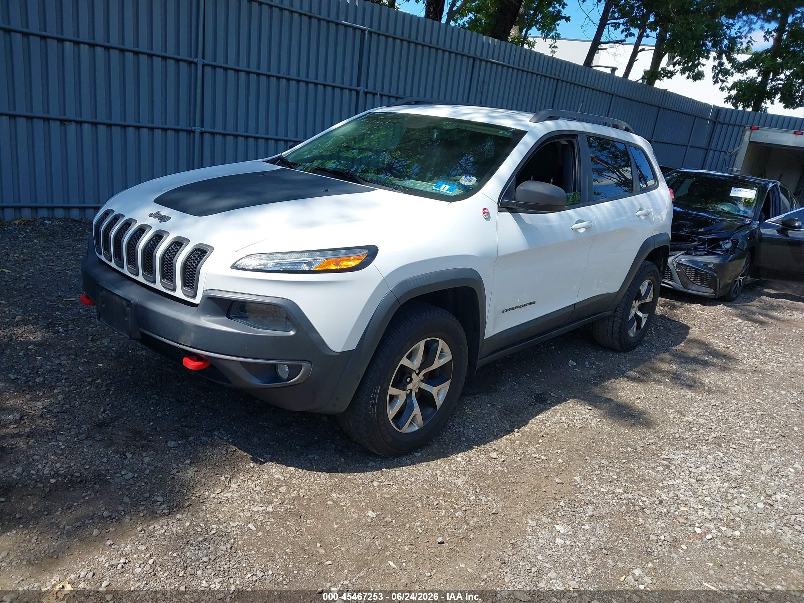 2014 Jeep Cherokee Trailhawk White vin: 1C4PJMBB0EW157274