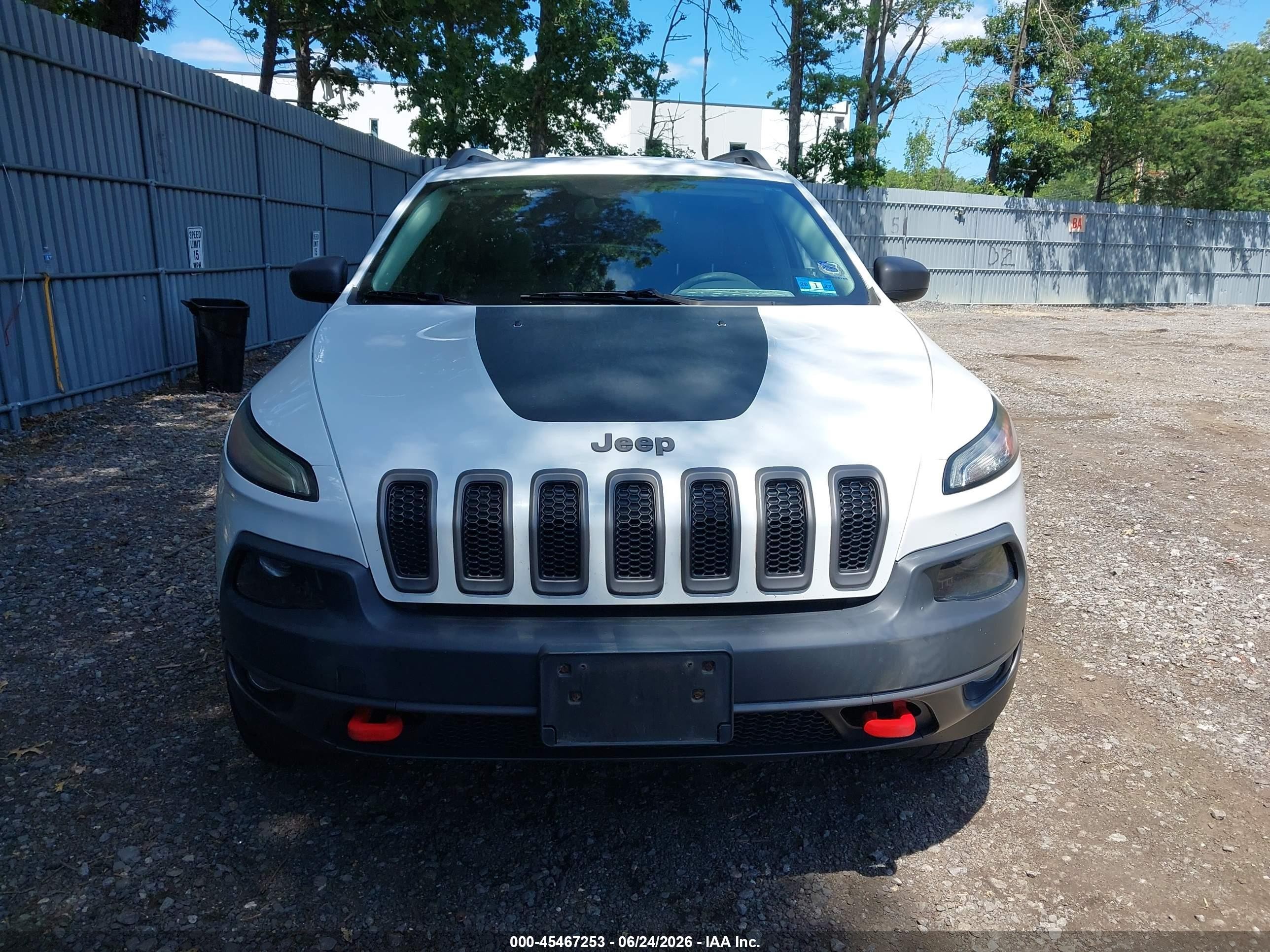 2014 Jeep Cherokee Trailhawk White vin: 1C4PJMBB0EW157274