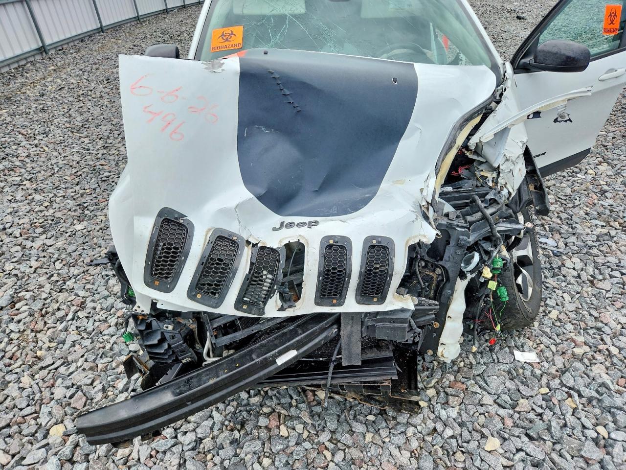2014 Jeep Cherokee Trailhawk White vin: 1C4PJMBB0EW205985