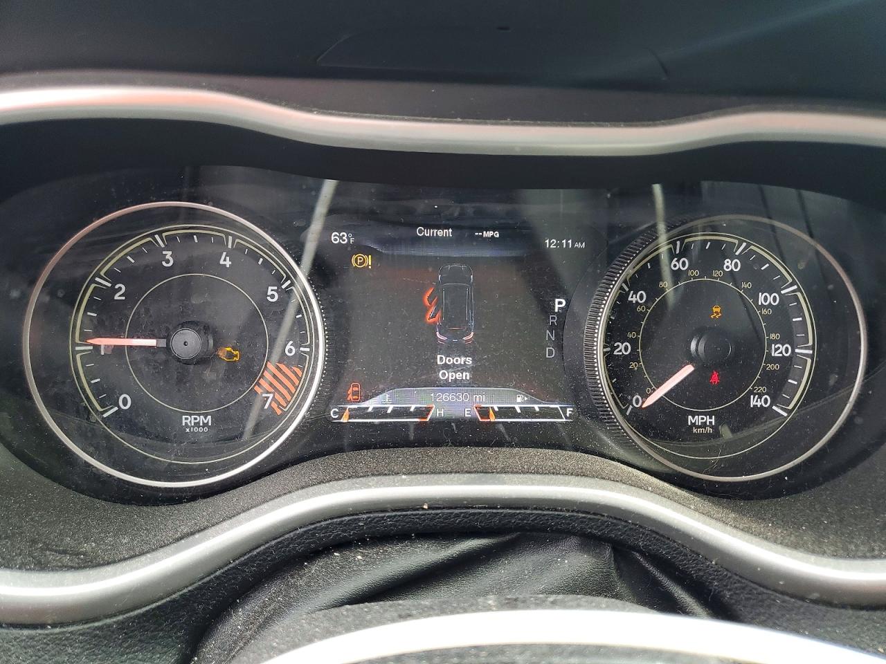 2014 Jeep Cherokee Trailhawk Серебряный vin: 1C4PJMBB1EW109623
