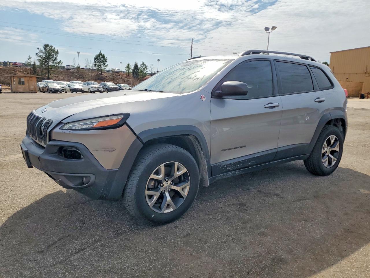2014 Jeep Cherokee Trailhawk Silver vin: 1C4PJMBB1EW109623