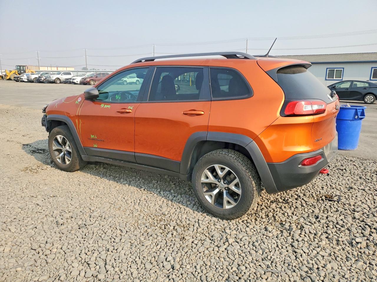 2015 Jeep Cherokee Trailhawk Orange vin: 1C4PJMBB3FW513413