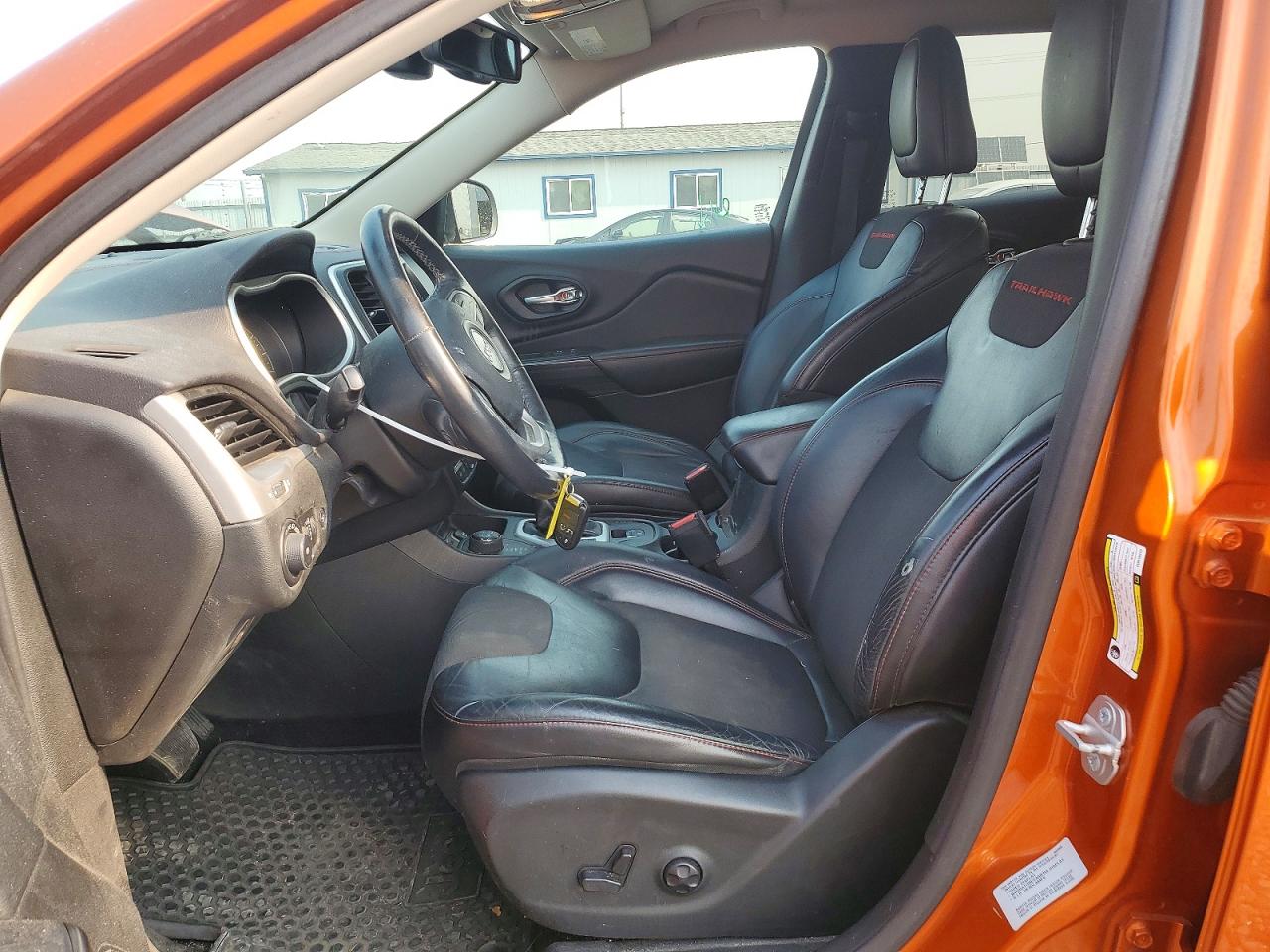 2015 Jeep Cherokee Trailhawk Orange vin: 1C4PJMBB3FW513413