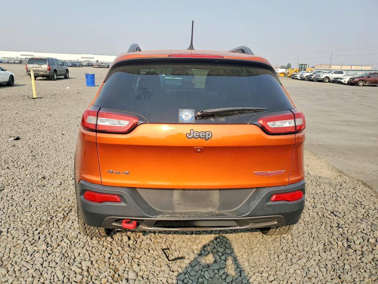 2015 Jeep Cherokee Trailhawk Orange vin: 1C4PJMBB3FW513413