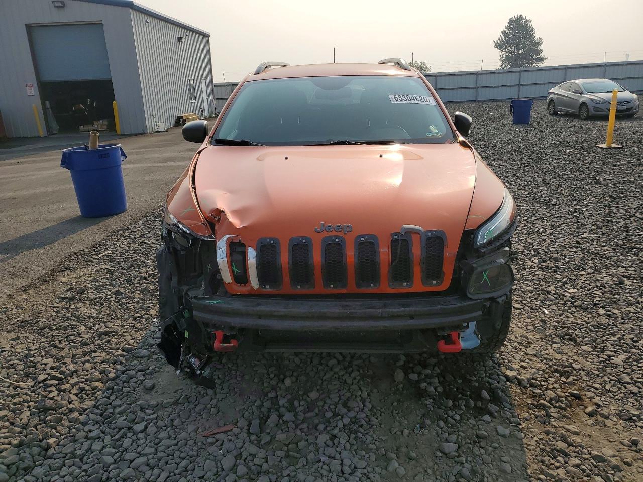 2015 Jeep Cherokee Trailhawk Orange vin: 1C4PJMBB3FW513413