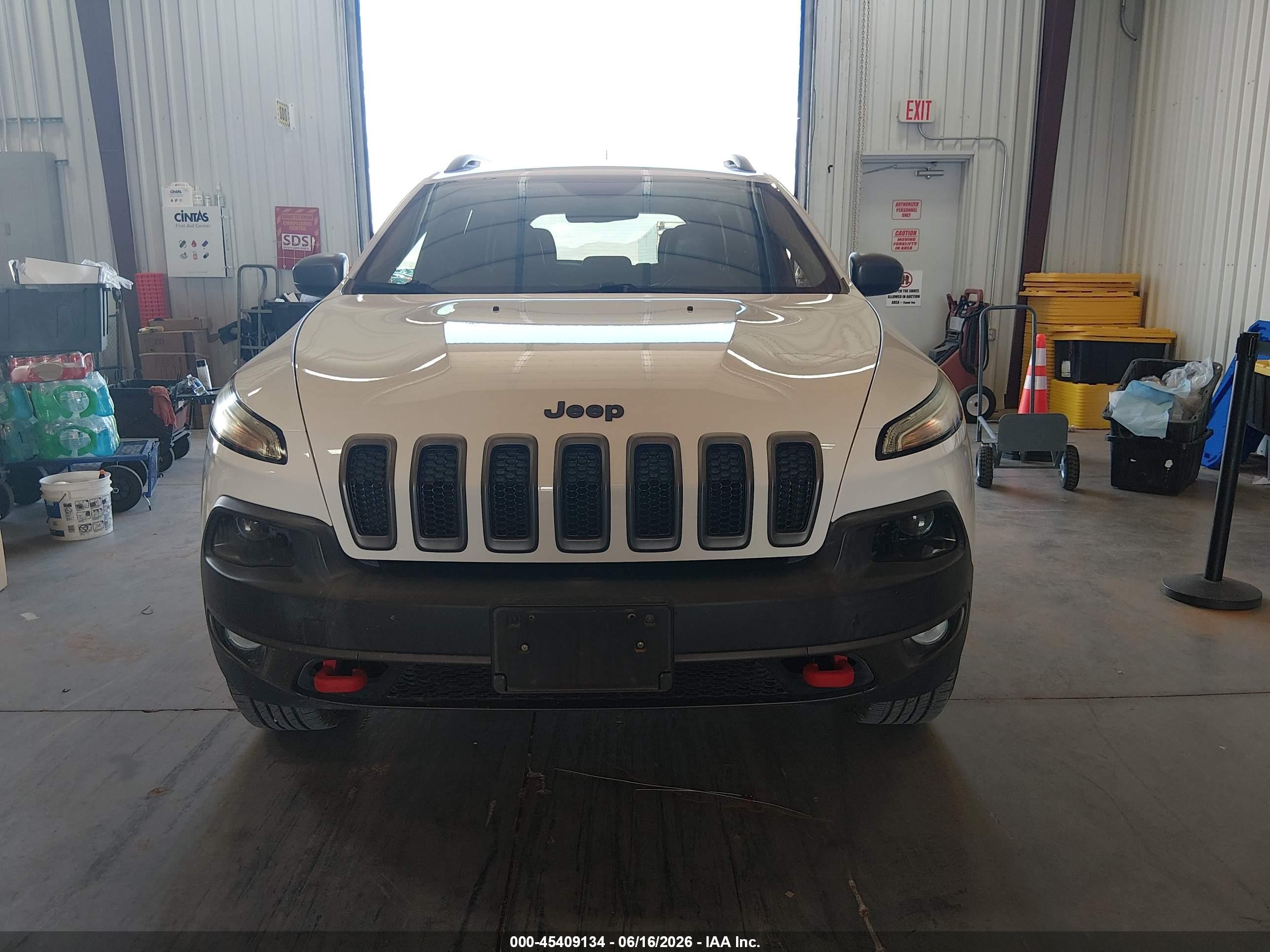 2015 Jeep Cherokee Trailhawk White vin: 1C4PJMBB4FW773089