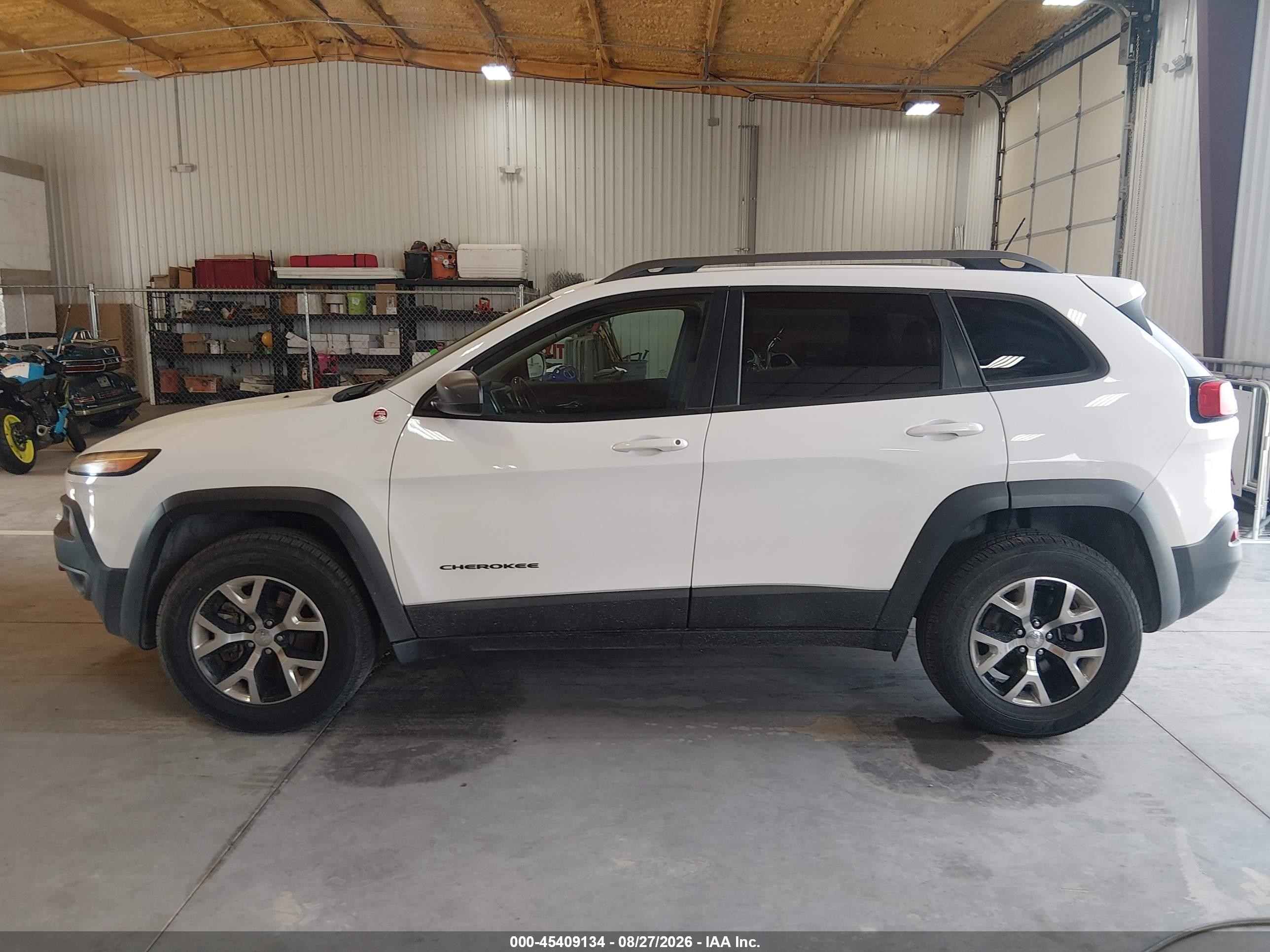 2015 Jeep Cherokee Trailhawk White vin: 1C4PJMBB4FW773089