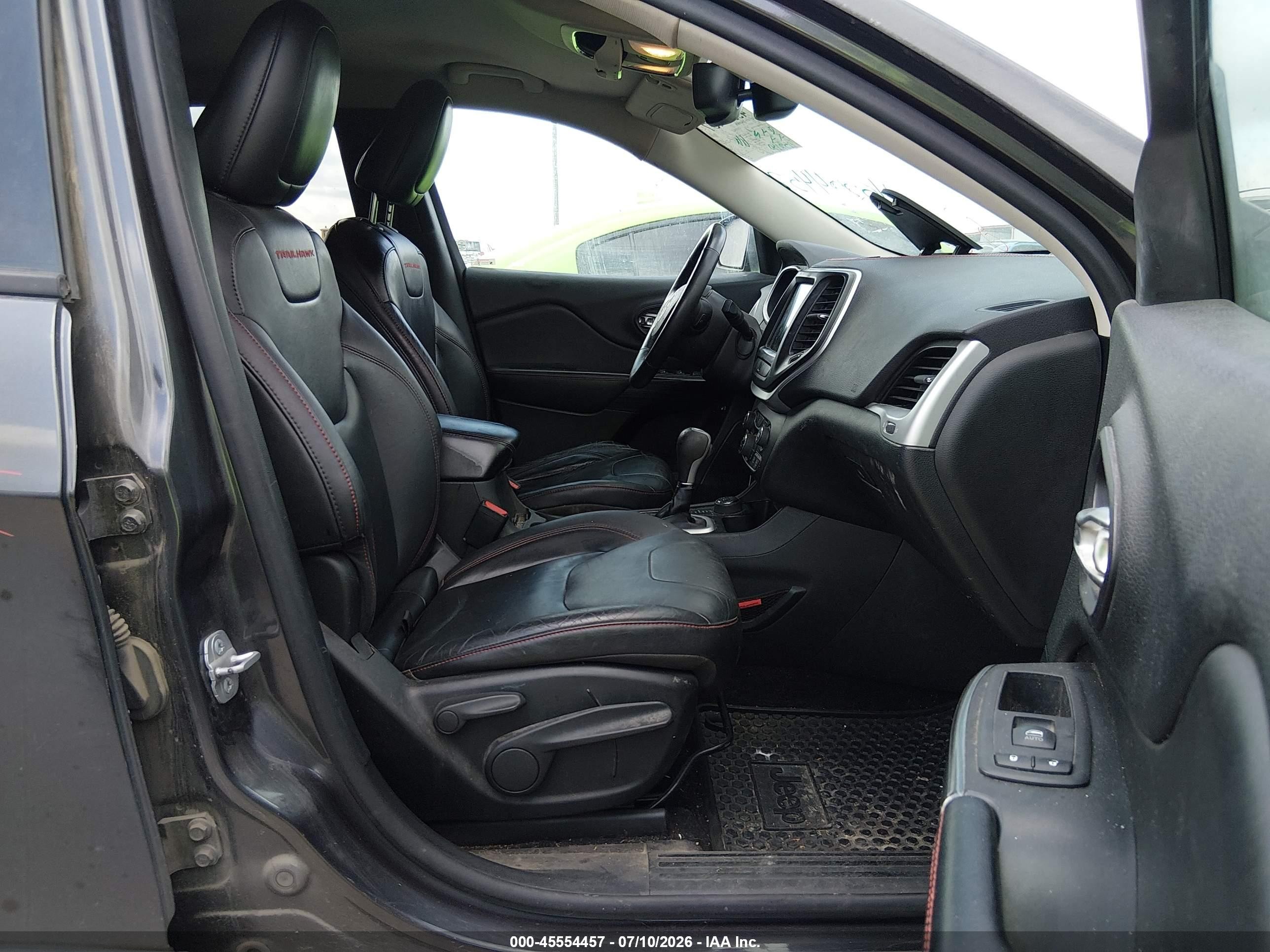 2014 Jeep Cherokee Trailhawk Gray vin: 1C4PJMBB5EW308738
